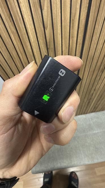 battery pack: Продам батарейку оригинал от Сони А7 3, состояние идеальное! Четко — 1