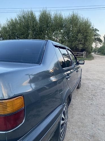 симерка 07: Volkswagen Vento: 1993 г., 1.8 л, Механика, Бензин, Седан — 5