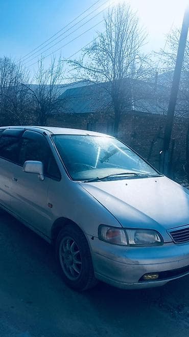 авто перегон: Honda Shuttle: 2010 г., Бензин, Минивэн — 5