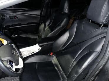 highlander 2012: Toyota Prius: 2018 г., 1.8 л, Вариатор, Гибрид, Седан — 7