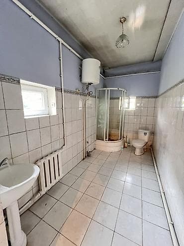 сдаю асабняк: Сдаю дом 
рабочий городок 
(азия молл) — 5