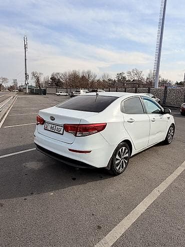машына афтамат: Kia Rio: 2015 г., 1.4 л, Автомат, Бензин, Седан — 3