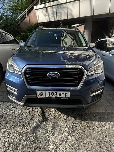 диспы: Subaru Ascent (интерьер 7‑местного внедорожника/кроссовера) — богатая — 5