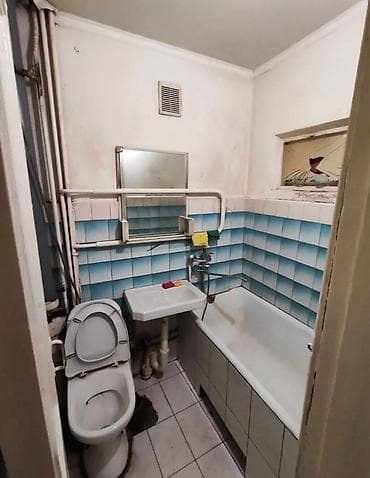 2 комнаты, 42 м², Сталинка, 1 этаж, Старый ремонт — 6