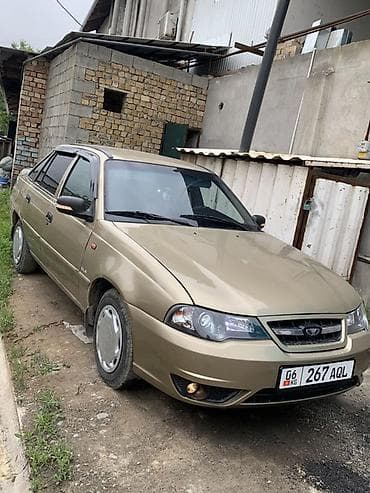 Daewoo Nexia: 2010 г., Седан