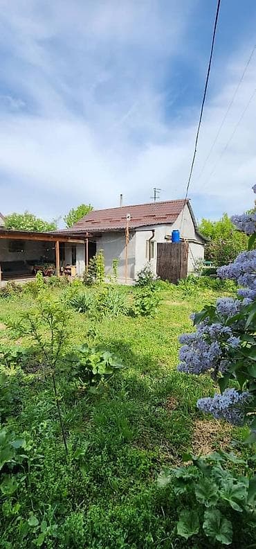 Дома: Продам дом в Бишкеке. 100м². 130'000 $. Участок 6,5 соток. по факту 7 — 7