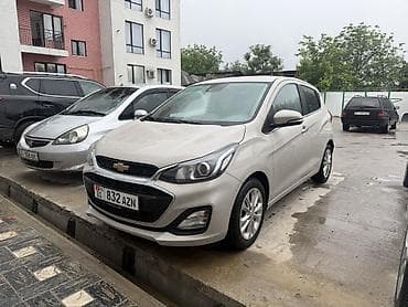 Chevrolet Spark: 2019 г., 1 л, Автомат, Бензин, Хэтчбэк