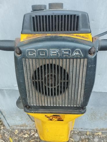 молотов: Бензиновый отбойный молоток Atlas Copco COBRA - Самодостаточный — 2