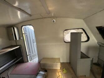 дом в колесах: Трейлер кофейня на колёсах продаю срочно!!!! торг и обмен на машину — 6