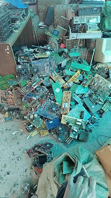 Блоки питания: ВЫКУПИМ УТИЛИЗИРУЕМ не леквиды электронного лома и комплектующих - — 10