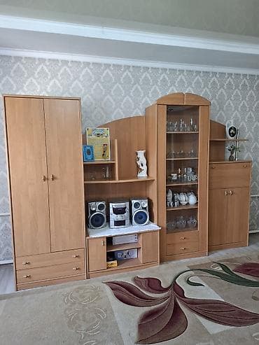 third edition solutions: Стенка гостиной модульная, цвет – светлый бук/ольха. Цена договорная — 3