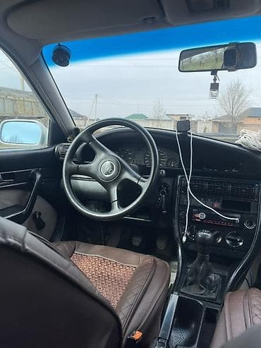 водная помпа: Audi 100: 1992 г., 2.6 л, Ручные, Газ, Седан — 3