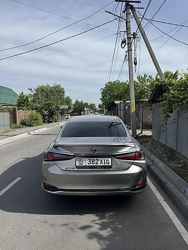 echo platz: Lexus ES: 2021 г., 2.5 л, Автомат, Гибрид, Седан — 6