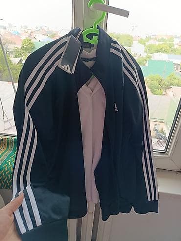 адидас куртка: Мужской спортивный костюм, 2XL, Adidas, Новый, цвет - Черный, Платная доставка — 1