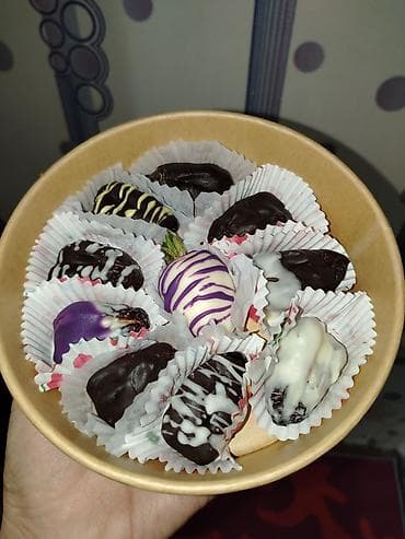 Көк чөптөр жана микро жашылчалар: Наборы сладостей к Рамадану - Ассорти клубники в бельгийском — 3