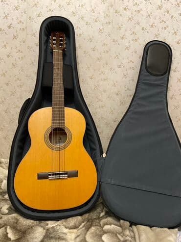 купить гитару в бишкеке дешево: Admira Испанская гитара . классическая новая, цена 60000с — 1