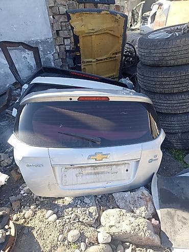 мир света: Крышка багажника Kia, Оригинал — 2