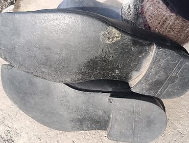 обувь 44: Мужская кожаная ботинка, все изяны видны по фото — 3