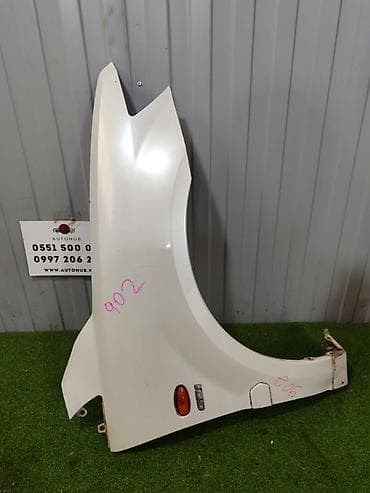 grandis: Крыло Переднее правое Mitsubishi, 2001 г., Оригинал — 1