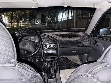 пульт на авто: Daewoo Lanos: 1998 г., 1.5 л, Механика, Бензин — 5