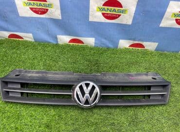 авто симуляторы: Решетка радиатора Volkswagen 2010 г., Б/у, Оригинал — 1