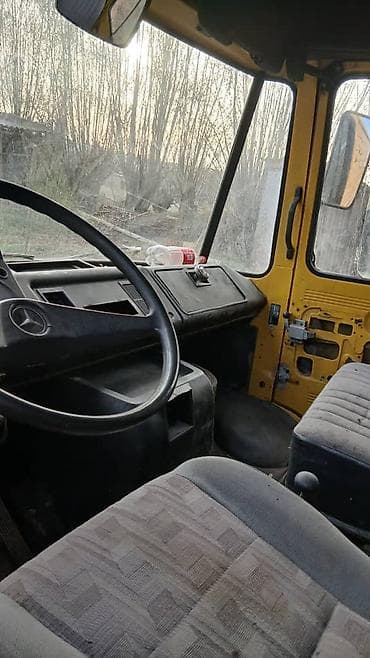 195 14 с: Mercedes-Benz 220: 1985 г., 2.4 л, Ручные, Дизель, Фургон — 4