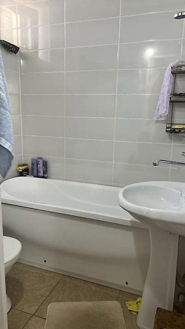 семетей жаны конушу: 300 м², 10 бөлмө, Жылытылган, Жылуу пол, Брондолгон эшиктер — 7