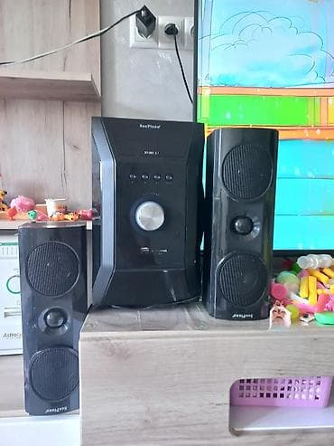 музыкальный уентр: Музыкальный центр очен мошная звук почти новый свая цена 6500т одам за — 1