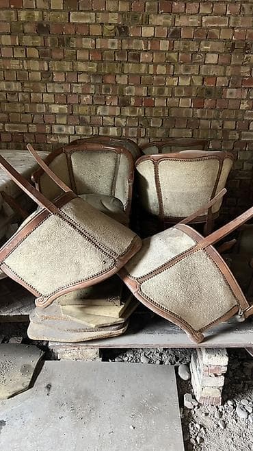 паталь: Стуля Классические мягкие кресла с деревянным каркасом. 1 штук 2200 — 4