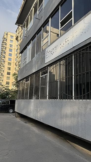 flat rent: Сдается в аренду офисное/коммерческое помещение в отдельно стоящем — 2