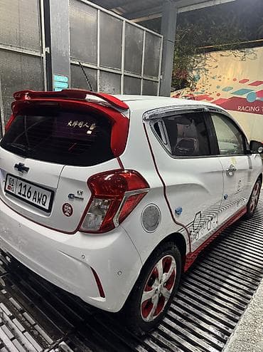 япошки машины: Chevrolet Spark: 2016 г., 1 л, Автомат, Бензин, Хэтчбэк — 5