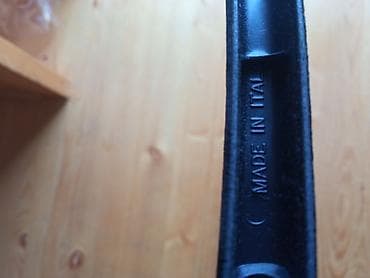 вещилка: Продаю вешалки, производство Италия( бархатные ). цена за штуку — 2