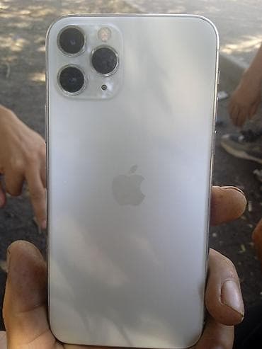 iphone 10 xs max: IPhone 11 Pro, серебристый - Экран 5.8", OLED Super Retina XDR, вырез — 4
