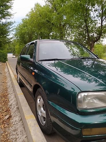 colf 2: Volkswagen Vento: 1996 г., 1.8 л, Механика, Бензин, Хэтчбэк — 1