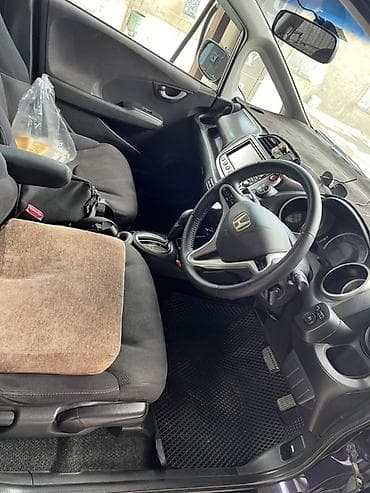 динамик на фит: Honda Fit: 2010 г., 1.5 л, Вариатор, Бензин, Хэтчбэк — 6