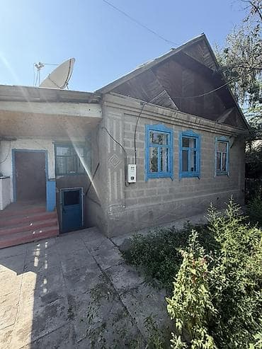 Дома: 📍 В Шопокове продается дом на участке 7 соток. 🏡Дом без ремонта — 2