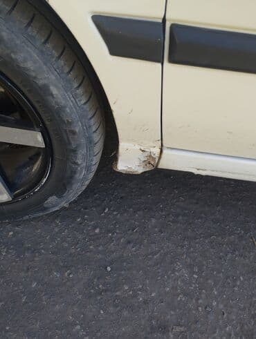 самые дорогие машины в кыргызстане: Volkswagen Golf: 1993 г., 1.8 л, Бензиновая, Хэтчбэк — 6