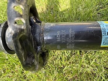 k7 2020: Комплект амортизаторов Kia 2019 г., Б/у, Оригинал — 2