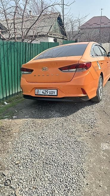 Hyundai Sonata: 2018 г., 2 л, Типтроник, Газ, Седан