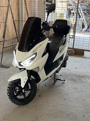 колонки на скутер: Макси-скутер Yamaha, 150 куб. см, Бензин, Б/у — 2