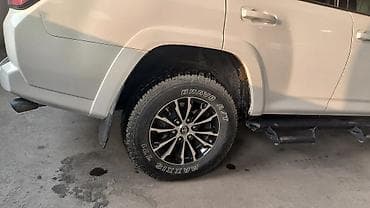 5 114 r18: Литые Диски R 17 Toyota, Комплект, отверстий - 6, Б/у — 4