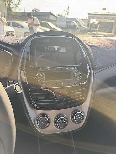 daewoo спарк: Chevrolet Spark: 2019 г., Бензин, Хэтчбэк — 7