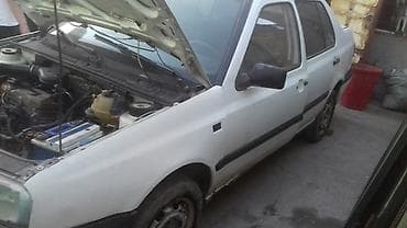 golf 2 8: Volkswagen Vento: 1992 г., 1.8 л, Механика, Бензин, Седан — 4