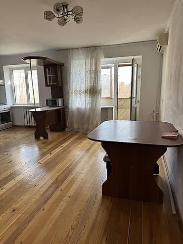 Квартиры: 3 комнаты, 57 м², 105 серия, 5 этаж, Косметический ремонт — 1