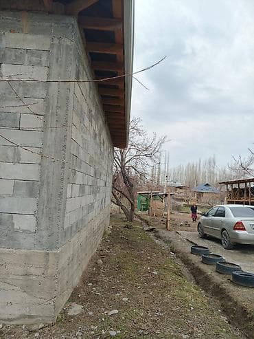 кипич: Одноэтажный жилой дом из блоков с утеплённой металлической крышей — 6