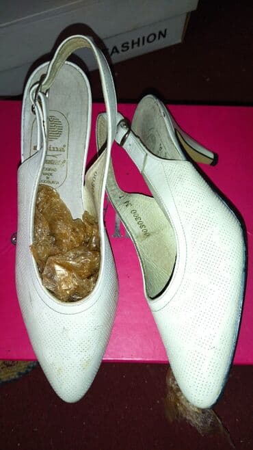 шлепка: Про-во Италия и Югославия
размер 37-38 — 2