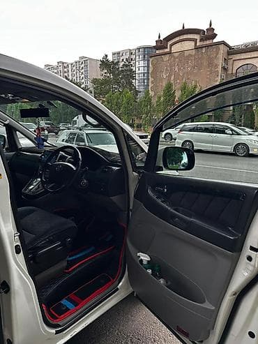 Продажа авто: Toyota Alphard: 2004 г., Автомат, Минивэн — 2