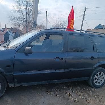 Унаа: Volkswagen Passat Variant: 1991 г., Кол менен иштөөчү, Бензин, Универсал — 6