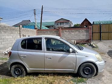 нумерация: Toyota Vitz: 2004 г., 1.3 л, Автомат, Бензин, Хэтчбэк — 1