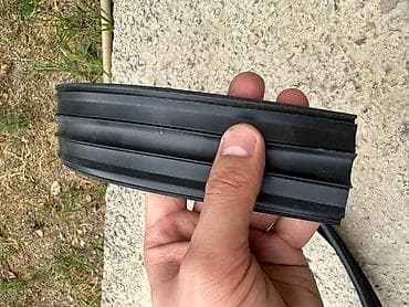 дверь 220: Уплотнитель двери Комплект Toyota, Новый — 1